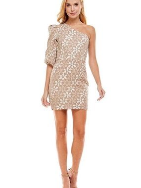 TCEC One-Shoulder Floral Lace Mini Dress in Beige and White